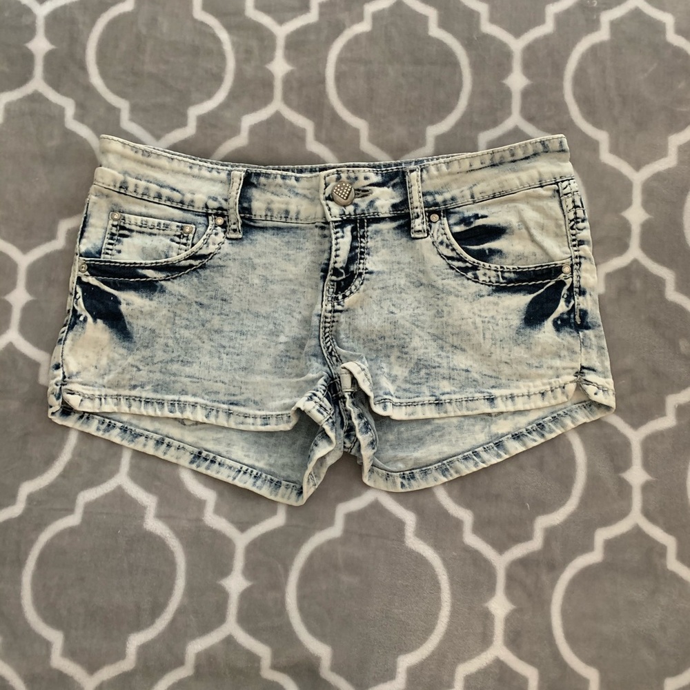 Buckle Daytrip Jean Shorts